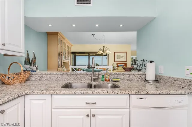 $380,000 | 16751 Bocilla Palms Drive, Unit 9, Bokeelia, FL 33922