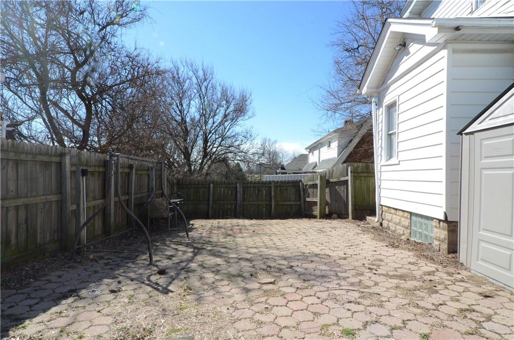 19 Rhodes Avenue Pittsburgh, PA 15220 - Photo 21 of 24 Patio.
