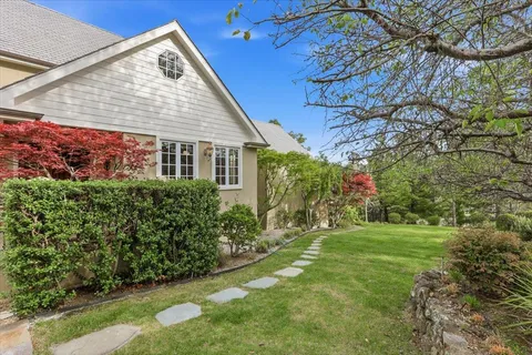 $7,998,000 | 1215 Tournament Drive, Hillsborough, CA 94010