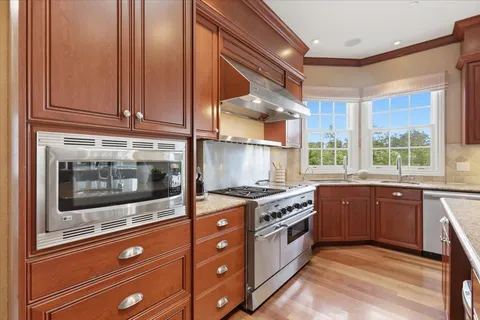 $7,998,000 | 1215 Tournament Drive, Hillsborough, CA 94010