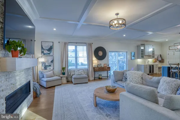 $825,000 | 721 Idlewyld Drive, Middletown, DE 19709