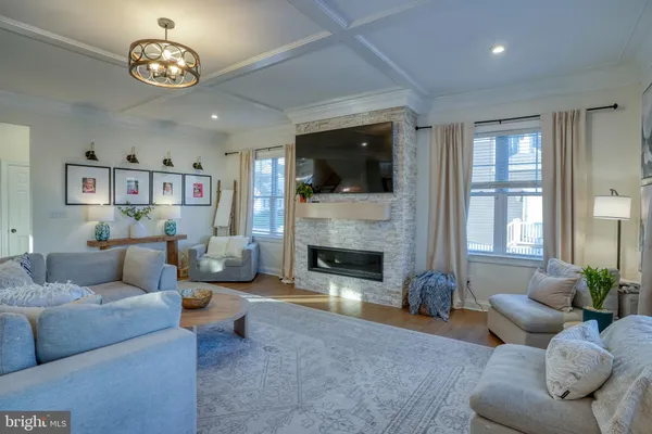 $825,000 | 721 Idlewyld Drive, Middletown, DE 19709