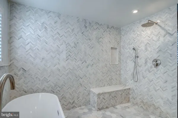 $825,000 | 721 Idlewyld Drive, Middletown, DE 19709