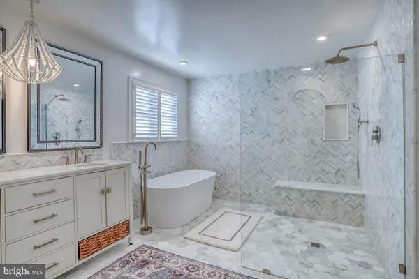 $825,000 | 721 Idlewyld Drive, Middletown, DE 19709