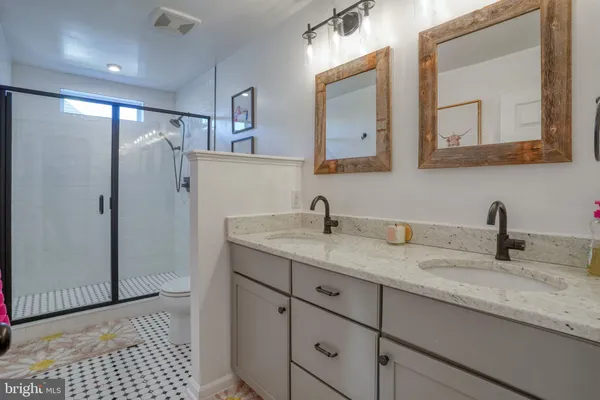 $825,000 | 721 Idlewyld Drive, Middletown, DE 19709