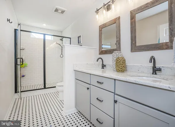 $825,000 | 721 Idlewyld Drive, Middletown, DE 19709