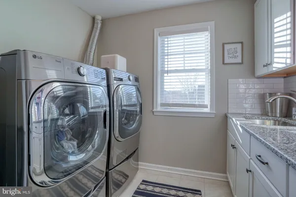 $825,000 | 721 Idlewyld Drive, Middletown, DE 19709