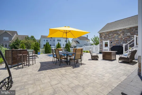 $825,000 | 721 Idlewyld Drive, Middletown, DE 19709