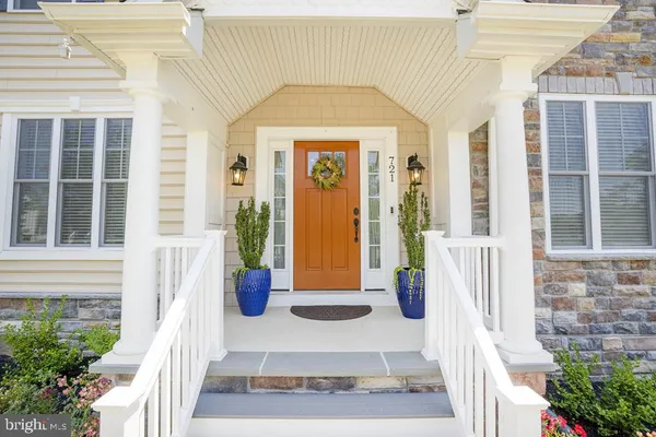 $825,000 | 721 Idlewyld Drive, Middletown, DE 19709