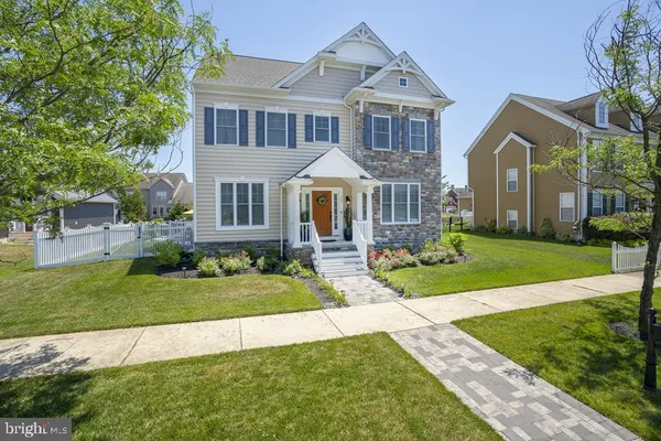 $825,000 | 721 Idlewyld Drive, Middletown, DE 19709