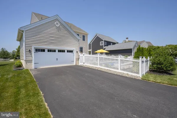 $825,000 | 721 Idlewyld Drive, Middletown, DE 19709