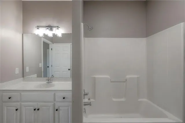 $274,900 | 10514 East 45th Terrace, Kansas City, MO 64133