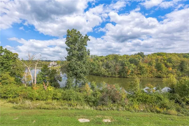 $274,900 | 10514 East 45th Terrace, Kansas City, MO 64133