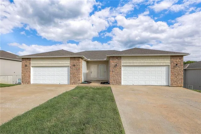 $274,900 | 10514 East 45th Terrace, Kansas City, MO 64133