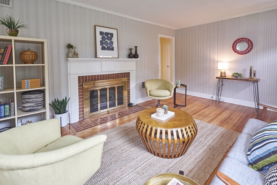 1829 Forest Road Durham, NC 27705 - Photo 3 of 25 Cheery and bright living space