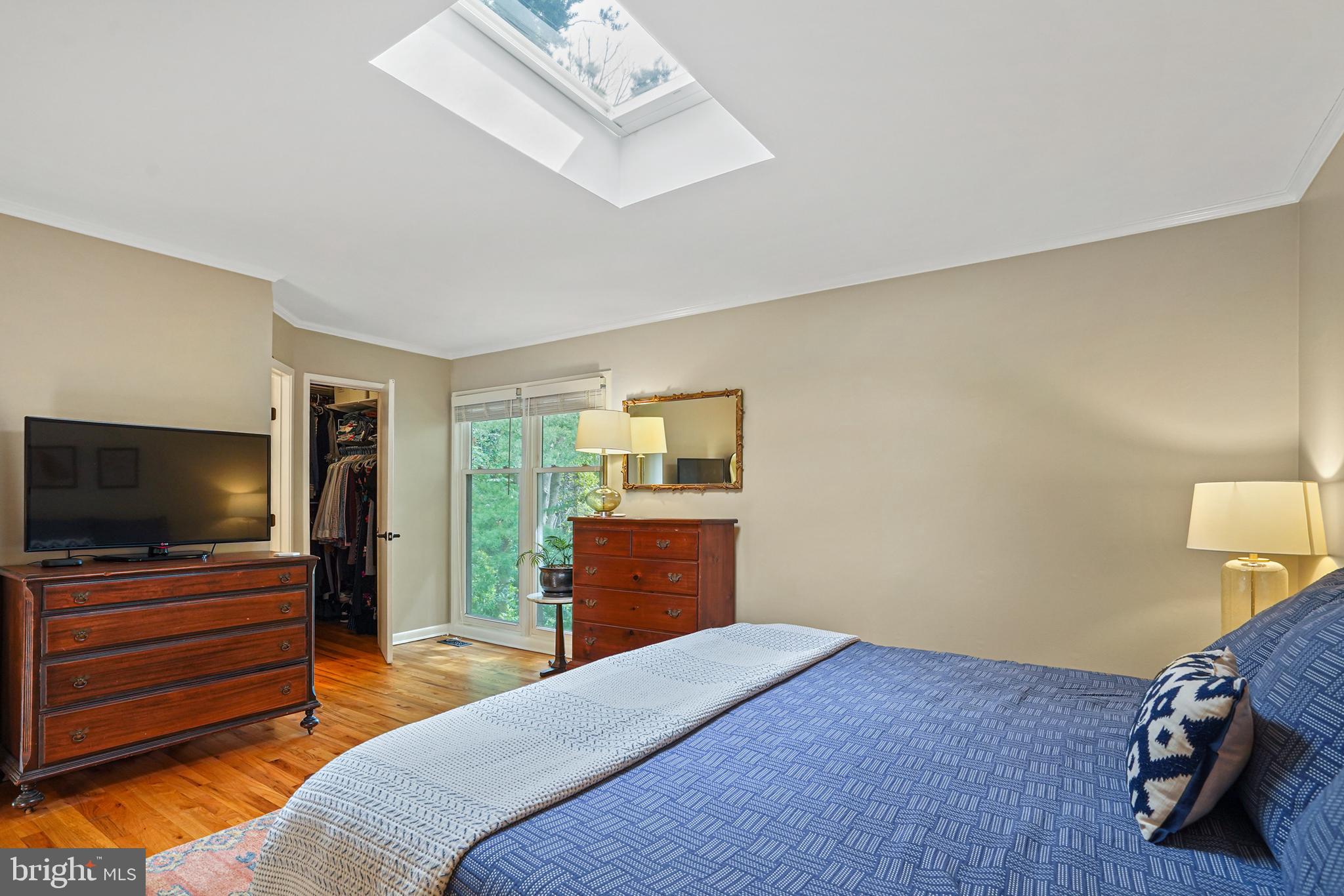 1650 Wainwright Drive Reston, VA 20190 - Photo 25 of 52 With remote control skylight shade
