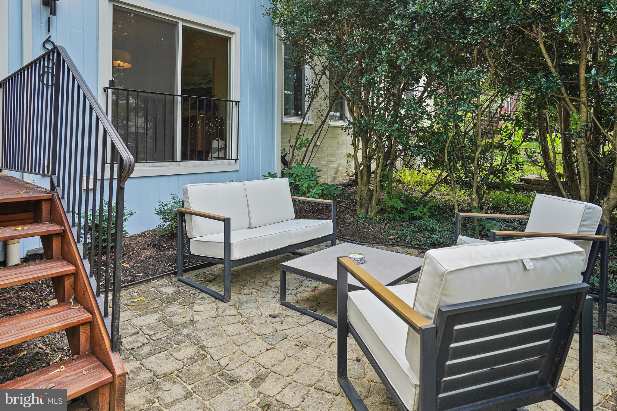 1650 Wainwright Drive Reston, VA 20190 - Photo 3 of 52 A front patio that begs to entertain