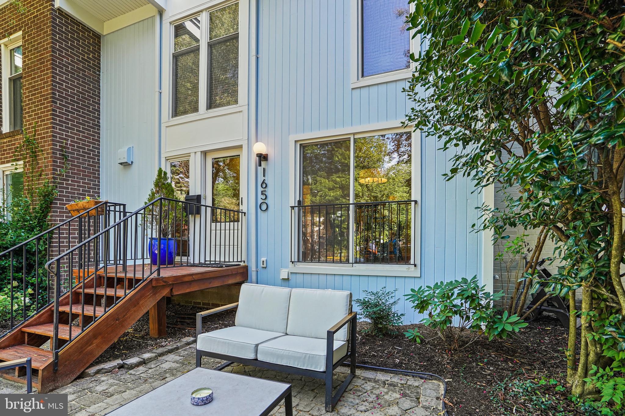 1650 Wainwright Drive Reston, VA 20190 - Photo 40 of 52 Surrounded by greenery