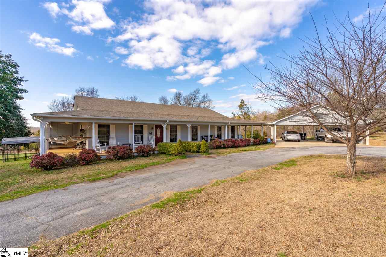 690 Thompson Chapel Road Spartanburg, SC 29307 - Photo 1 of 34 Gallery Image 1