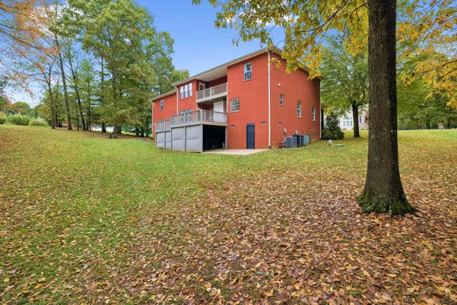 $810,000 | 1036 Cherry Springs Drive, Cottontown, TN 37048