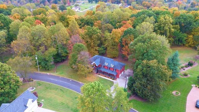 $810,000 | 1036 Cherry Springs Drive, Cottontown, TN 37048