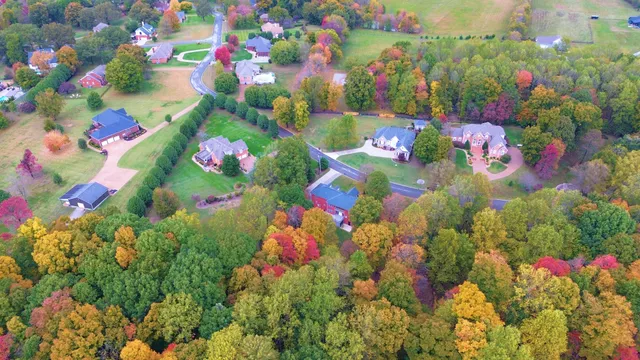 $810,000 | 1036 Cherry Springs Drive, Cottontown, TN 37048