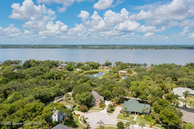 a view of a lake with houses