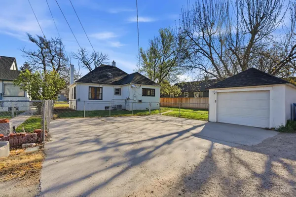 $440,000 | 1918-1920 Cleveland Boulevard, Caldwell, ID 83605