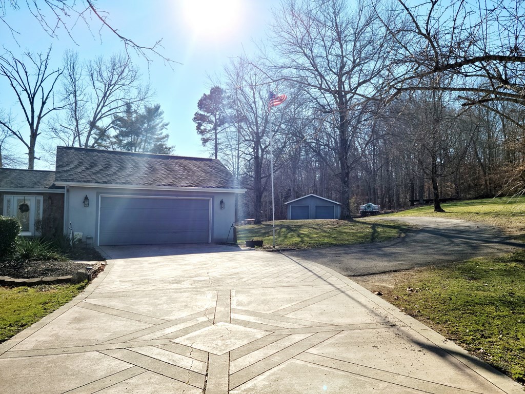 493 Northridge Drive Decatur, TN 37322 - Photo 5 of 43 a front view of house with yard