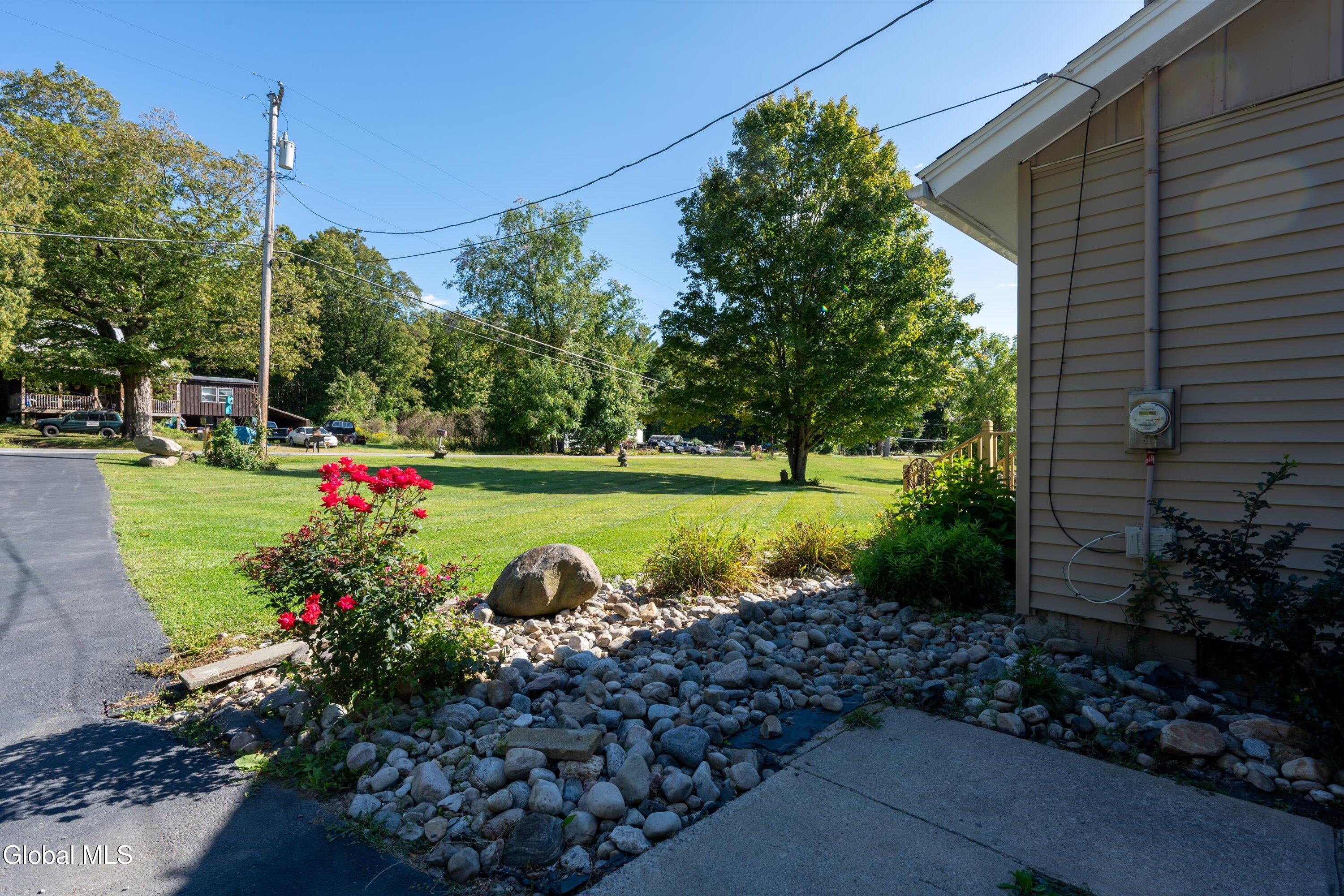 329 Lakeview Road Broadalbin, NY 12025 - Photo 44 of 47 44-329 Lakeview Rd-44