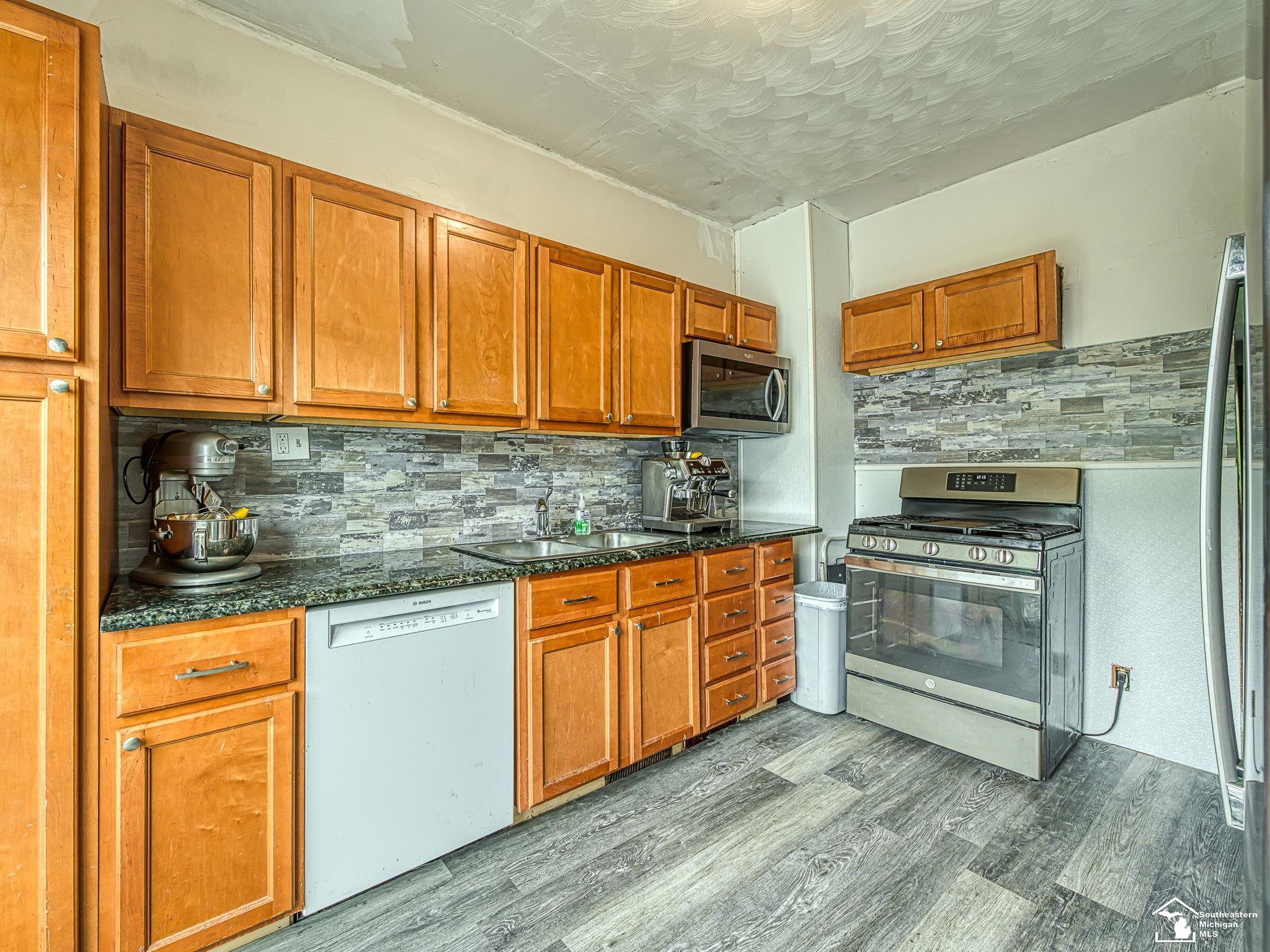 6657 West Point Street Taylor, MI 48180 - Photo 9 of 32