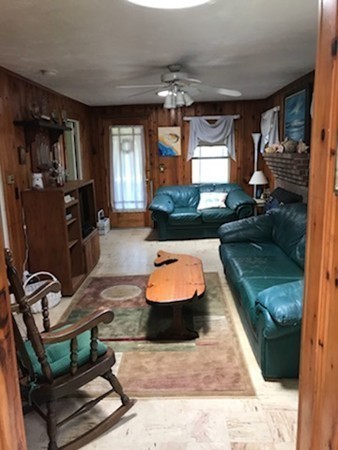 16 Upland Road Wareham, MA 02558 - Photo 4 of 14