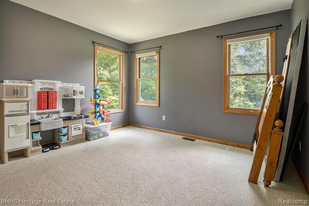 149 Keddle Road Howell, MI 48843 - Photo 22 of 39