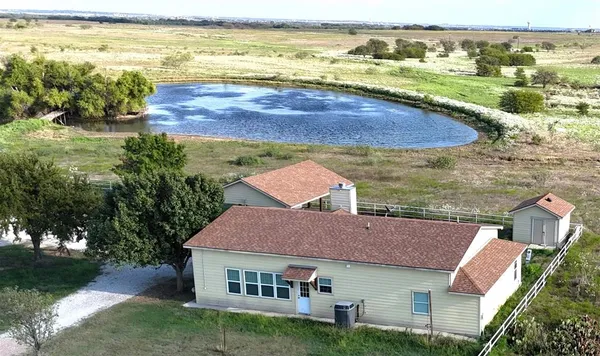 $2,250 | 14568 Farm To Market Road 428, Aubrey, TX 76227