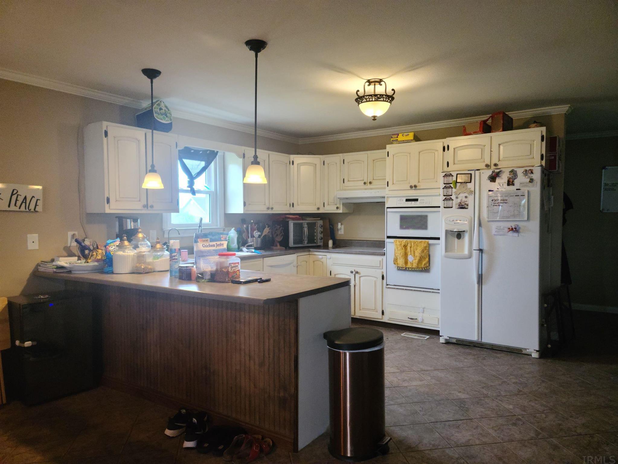 210 Country Court Road Loogootee, IN 47553 - Photo 5 of 28 Gallery Image 5