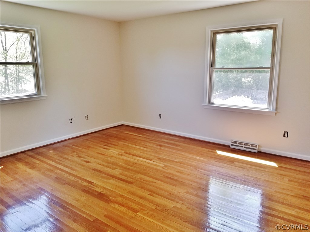 103 Oxford Road Hopewell, VA 23860 - Photo 2 of 13 Gallery Image 2