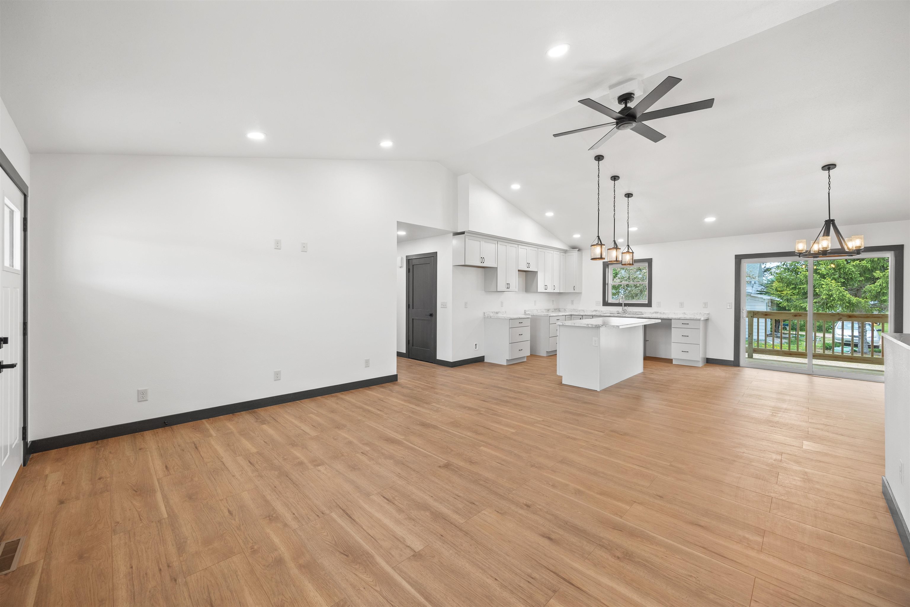 340 2nd Street Rosholt, WI 54473 - Photo 4 of 59