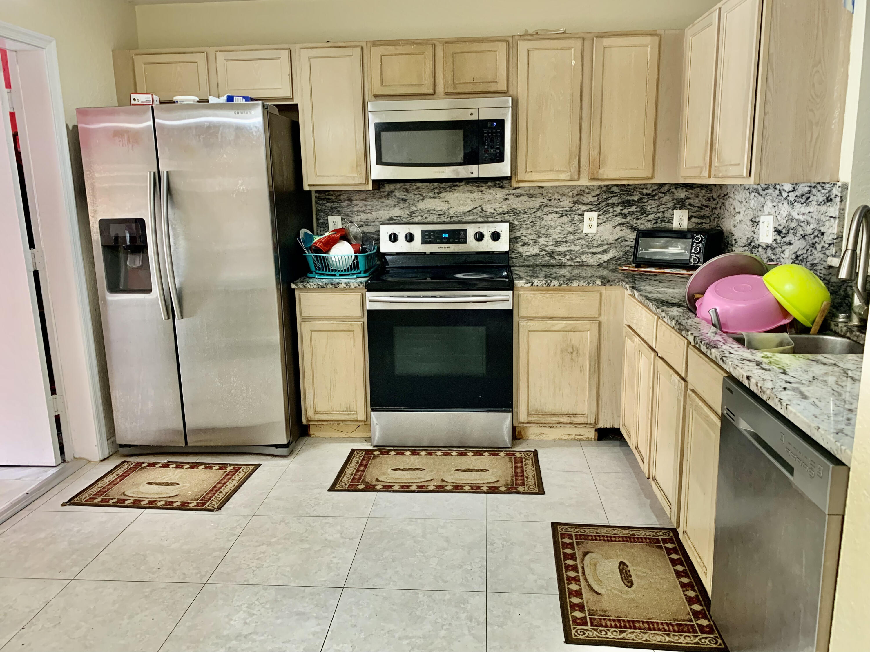 5303 Crossing Rocks Court Riviera Beach, FL 33407 - Photo 13 of 38 Kitchen