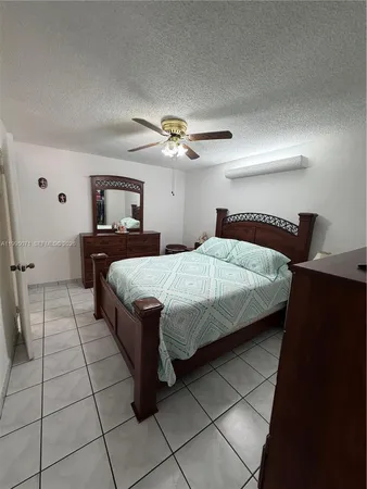 $475,000 | 7725 West 10th Avenue, Hialeah, FL 33014