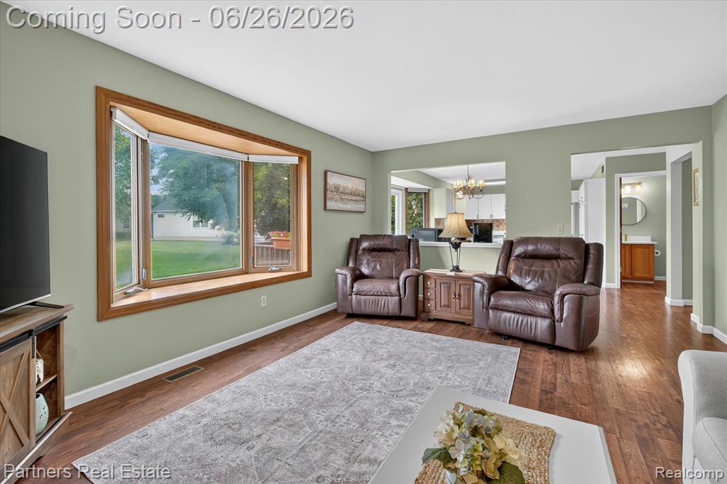627 West Caledonia Street Howell, MI 48843 - Photo 13 of 66