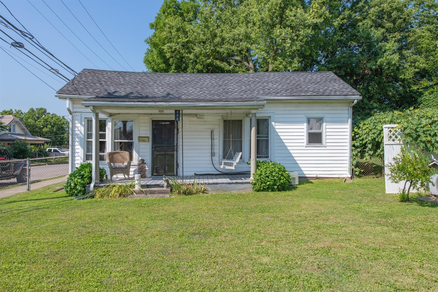 944 Liberty Road Lexington, KY 40505 - Photo 3 of 30 Photo 3
