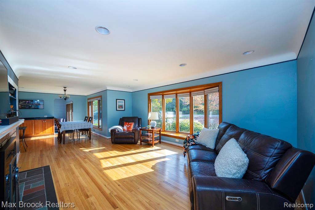 32773 Haverford Road Franklin, MI 48025 - Photo 7 of 29