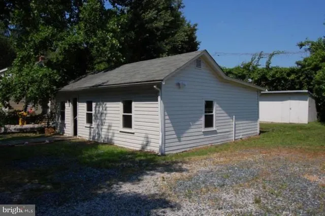 $1,750 | 2 Spruce Lane, Annapolis, MD 21401