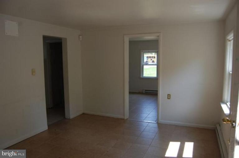 2 Spruce Lane Annapolis, MD 21401 - Photo 3 of 7