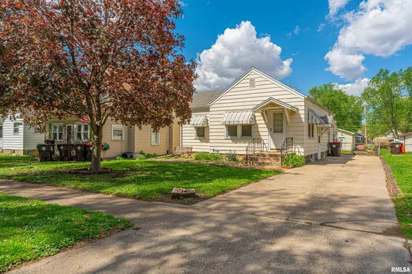 $89,900 | 640 7th Street, Lincoln, IL 62656