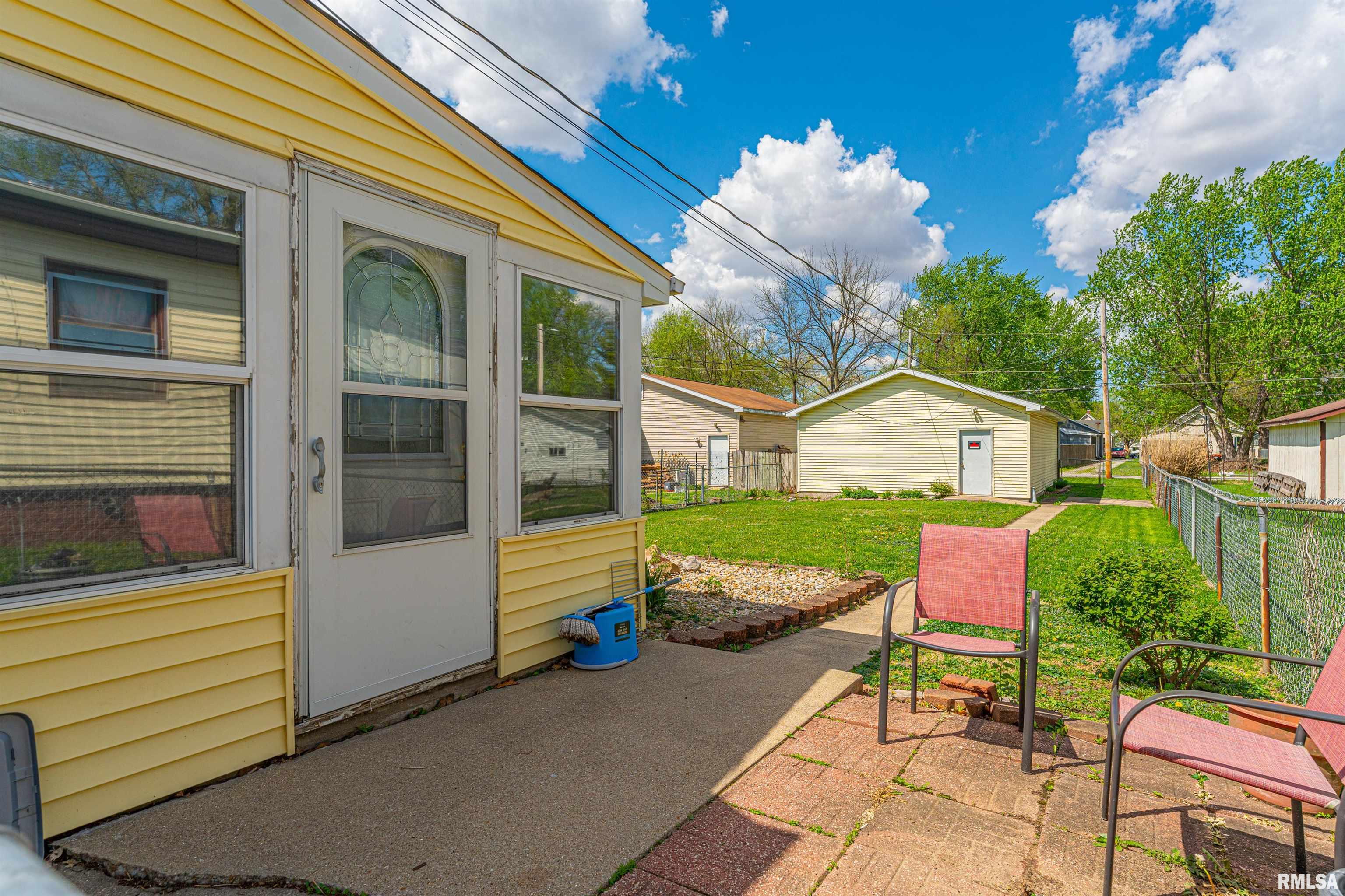 640 7th Street Lincoln, IL 62656 - Photo 21 of 27