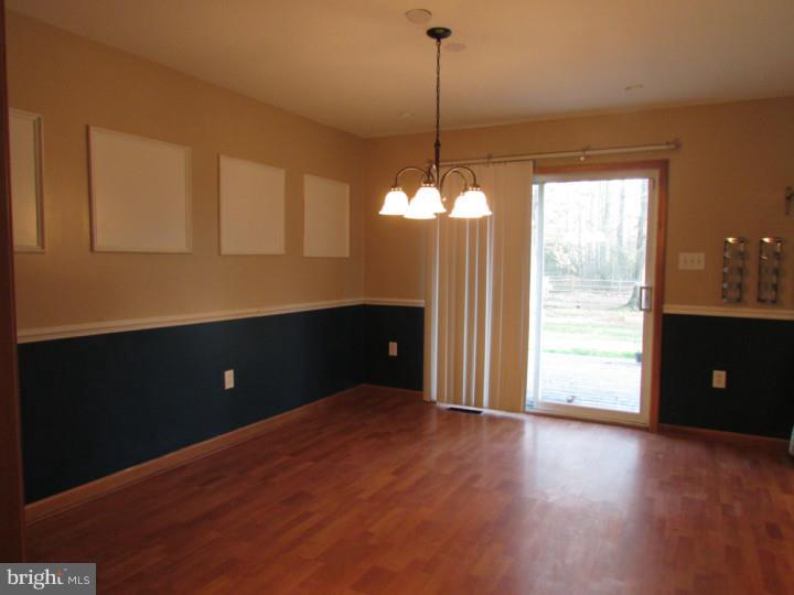 2068 White Oak Road Dover, DE 19901 - Photo 5 of 18 Dining Room
