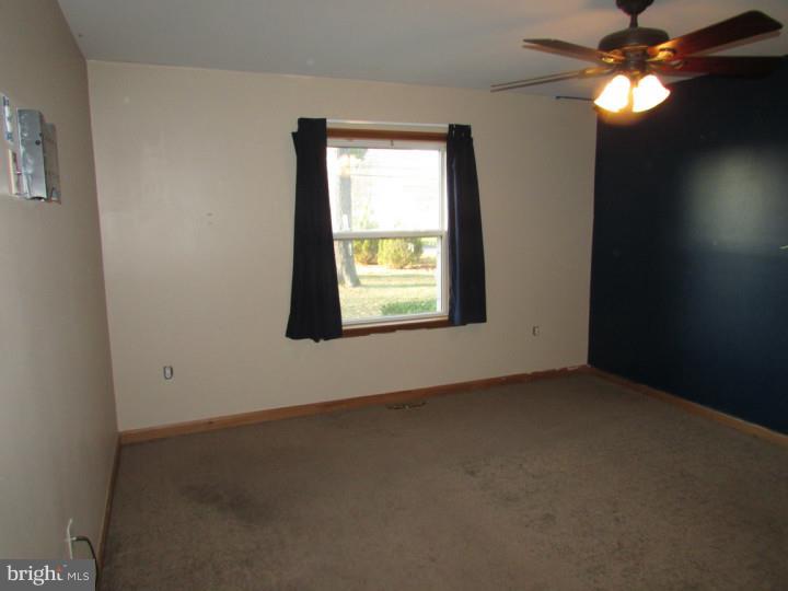 2068 White Oak Road Dover, DE 19901 - Photo 8 of 18 Bedroom - Main