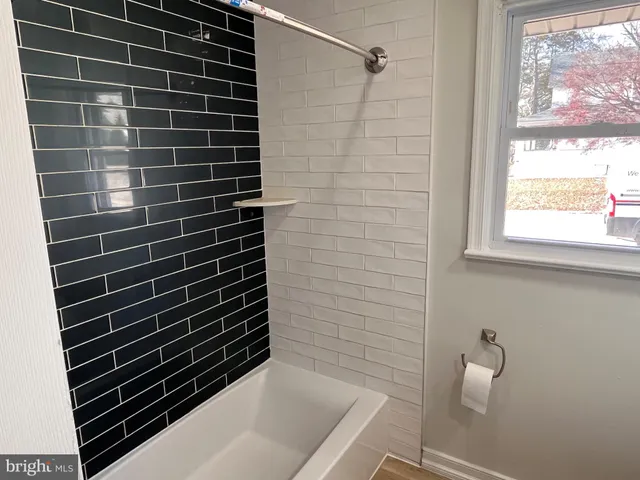 $330,000 | 2 Main Avenue, Wilmington, DE 19804