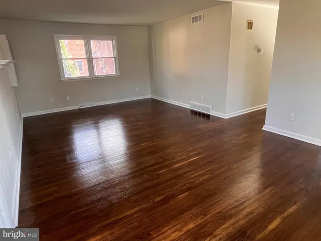 $330,000 | 2 Main Avenue, Wilmington, DE 19804